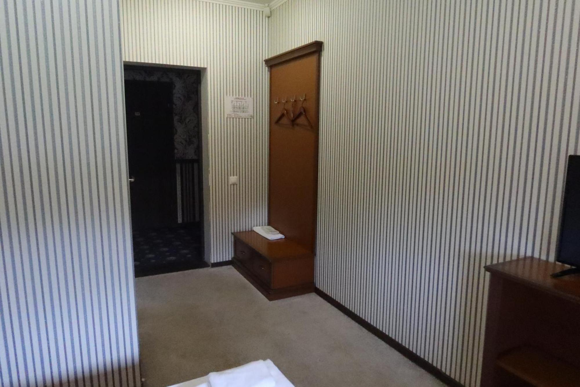 Carivka Hotel Extérieur photo